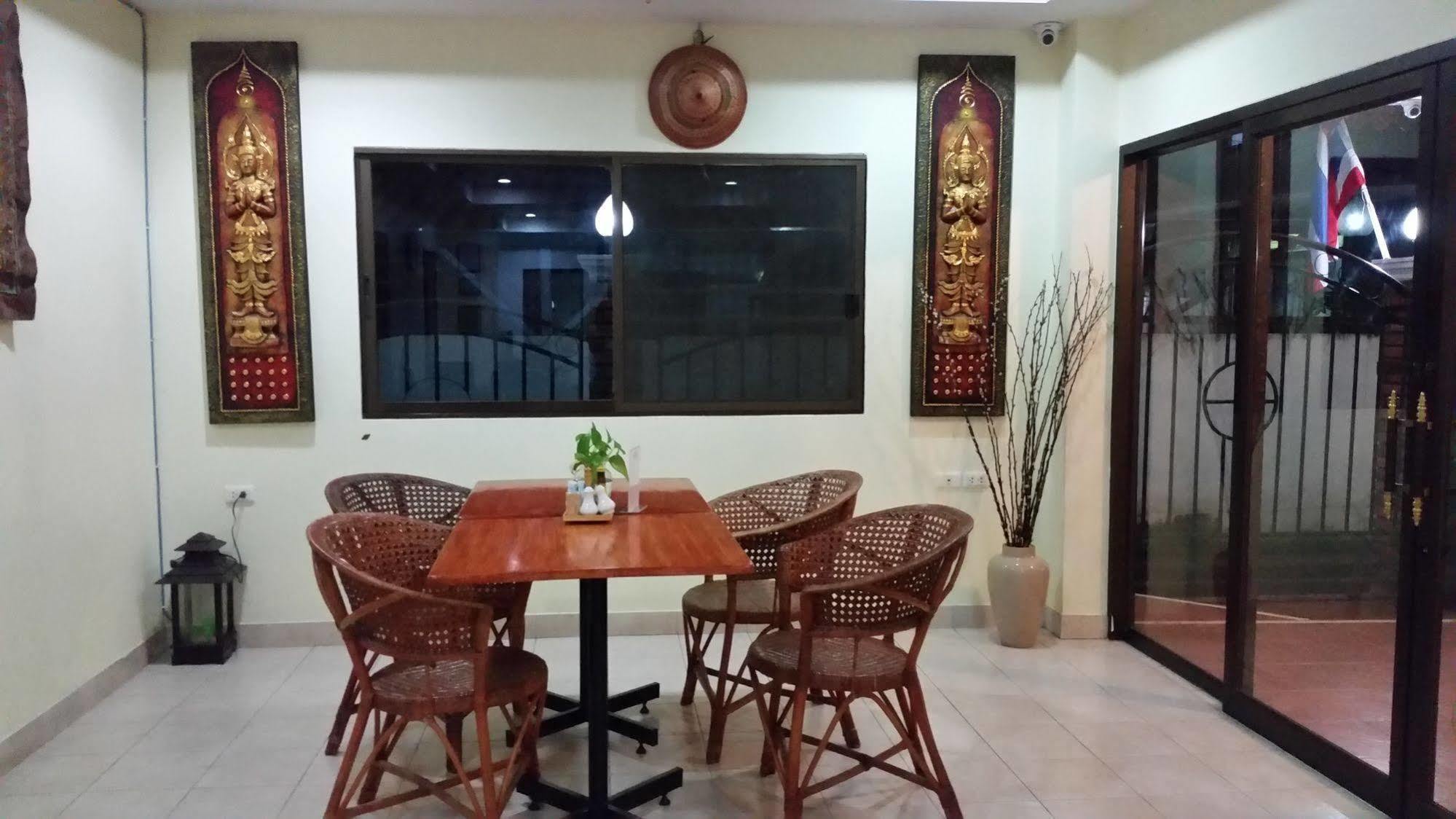 Villa Oranje Chiang Mai Bagian luar foto