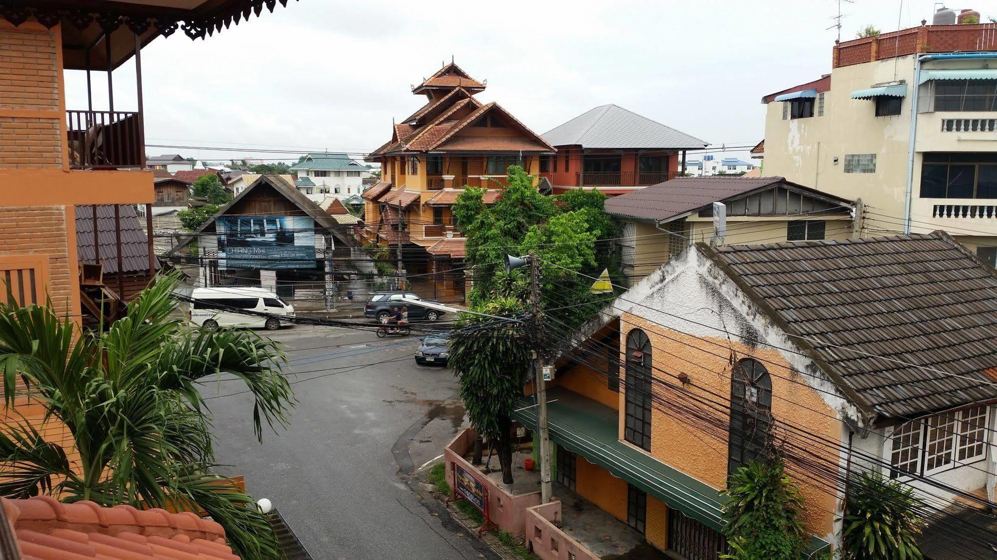 Villa Oranje Chiang Mai Bagian luar foto