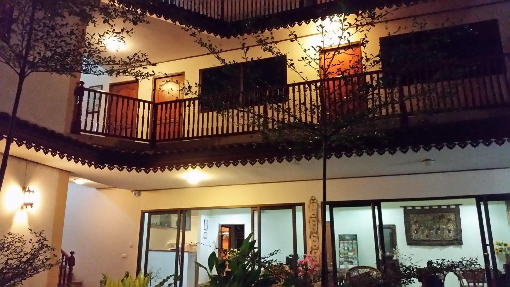 Villa Oranje Chiang Mai Bagian luar foto